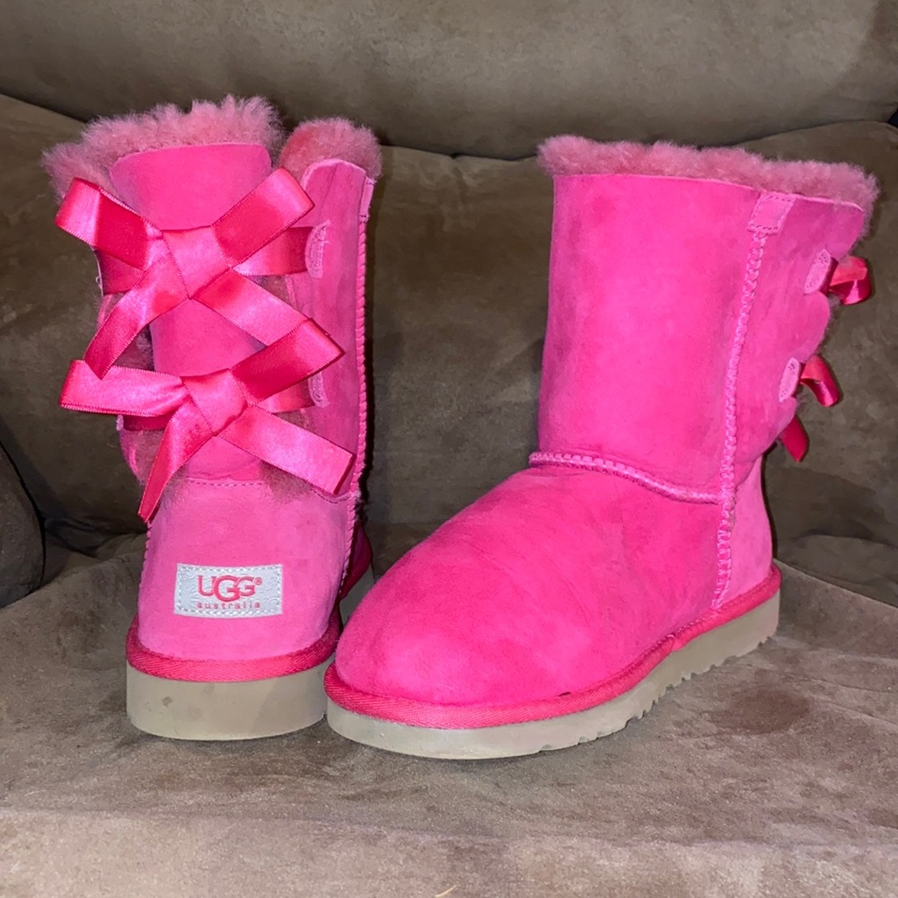 UGG bailey bow pink boots